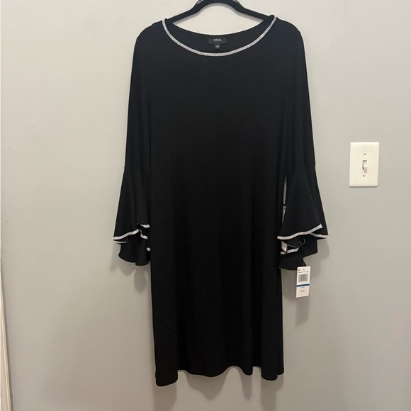 MSK Black Long Sleeve Dress with Flared Cuffs - Picture 2 of 5